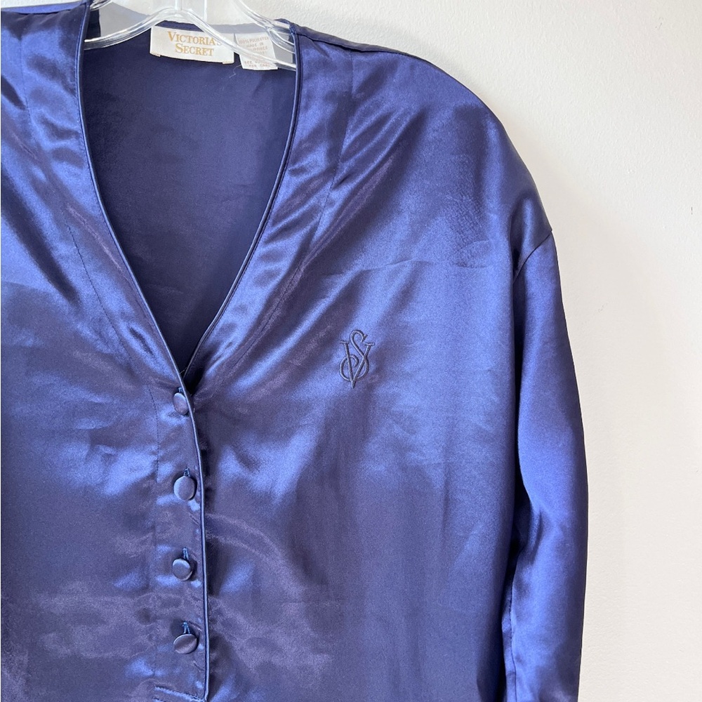 Vintage Victoria Secret gold label silky sleep shirt - Picture 6 of 7